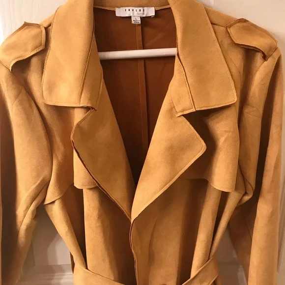 Long Buttery faux suede jacket.lightweight. Perfect for Fall🍁 Butter Yellow